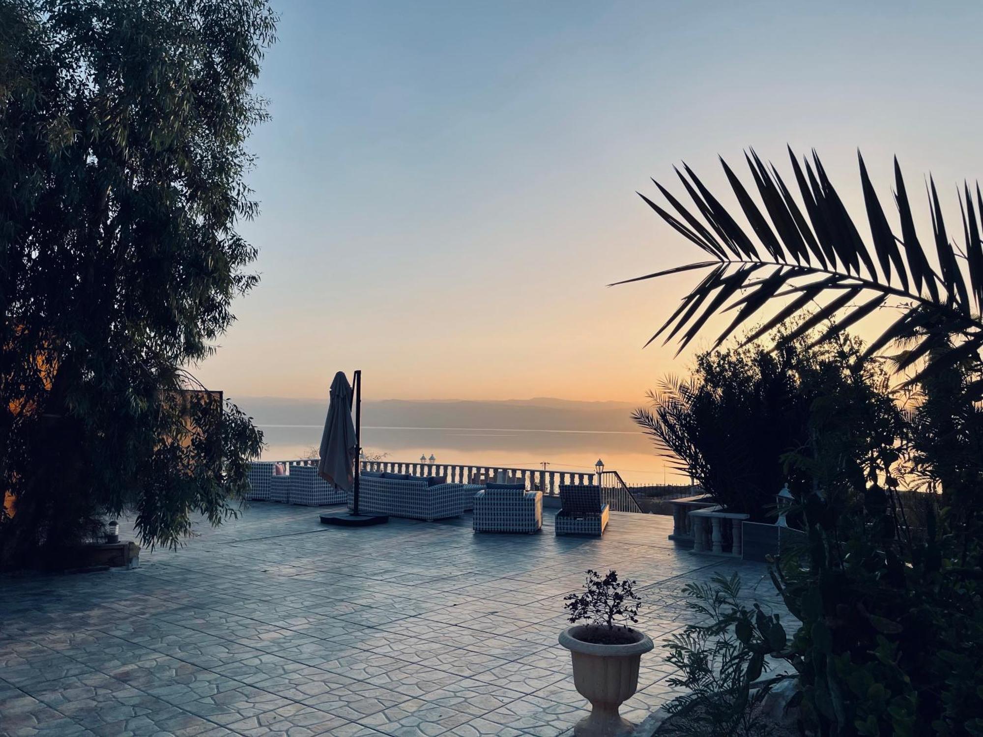 The Precious Guesthouse Sweimeh 外观 照片